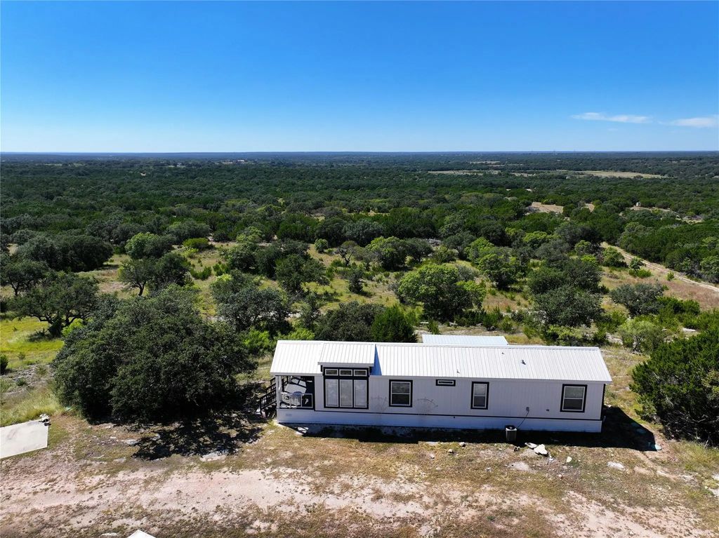 67 County Road 517, Goldthwaite