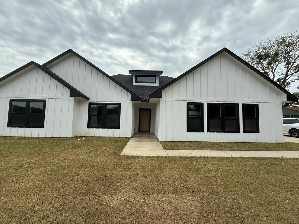 114 Trailridge Drive, Corsicana