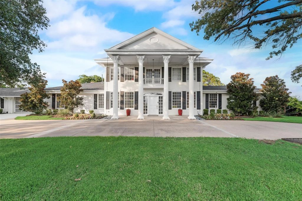 2022 Wynn Joyce Road, Garland