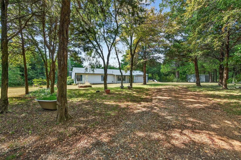 506 Deer Creek Road, Sadler