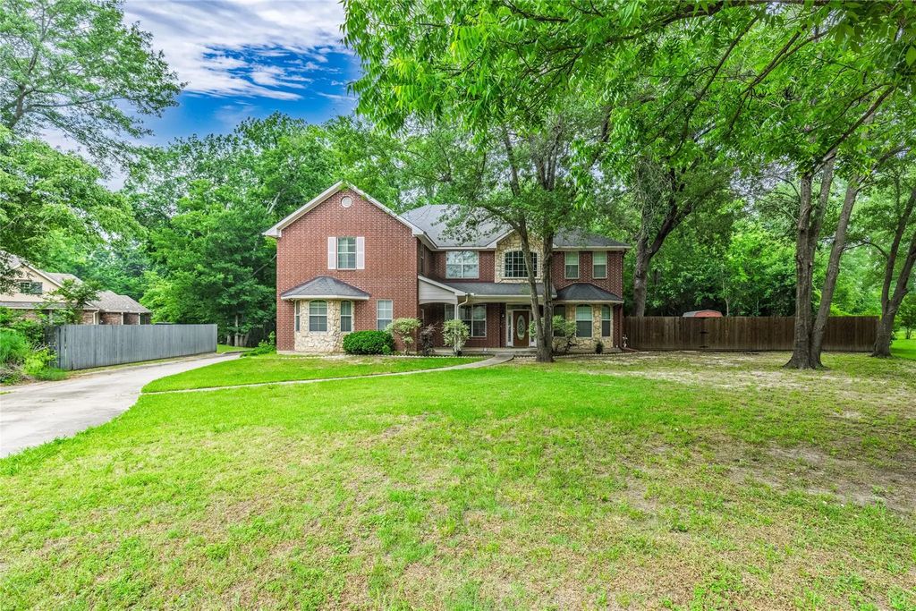 2012 Creekview Drive, Commerce