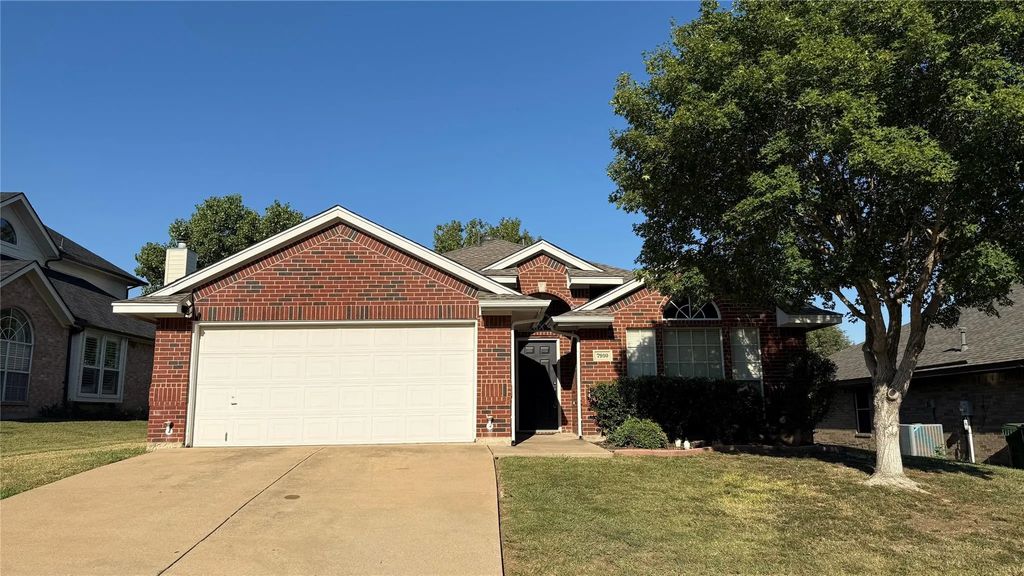 7910 Cabin Court, Arlington