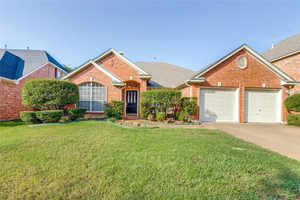 2910 Stonepointe, McKinney