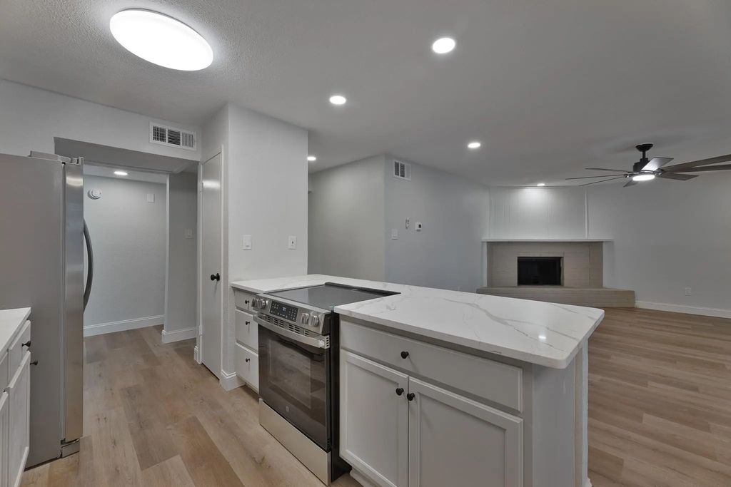 2321 Quail Hollow Drive, Grand Prairie