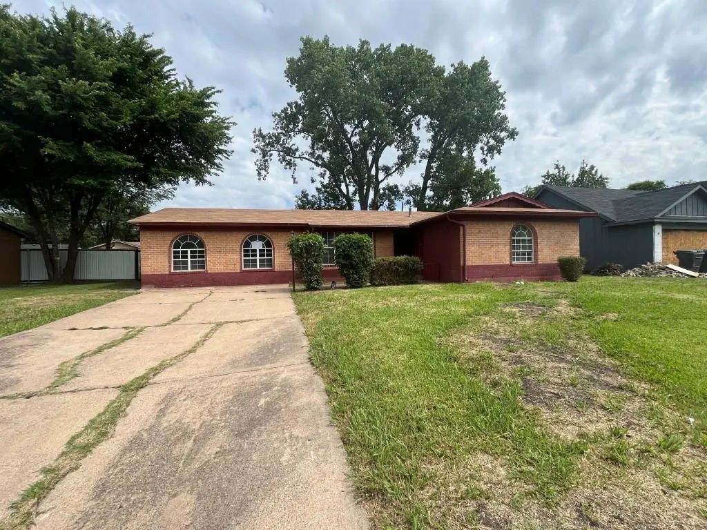 2217 52nd Street, Dallas