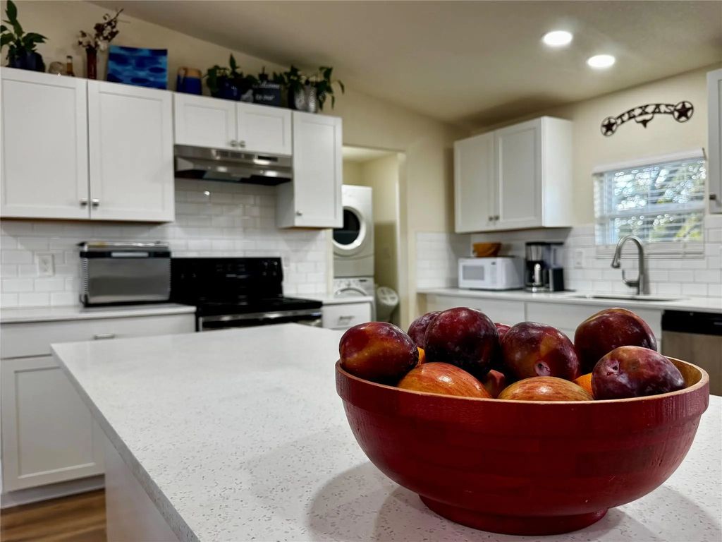 5090 Fm 2264, Rhome