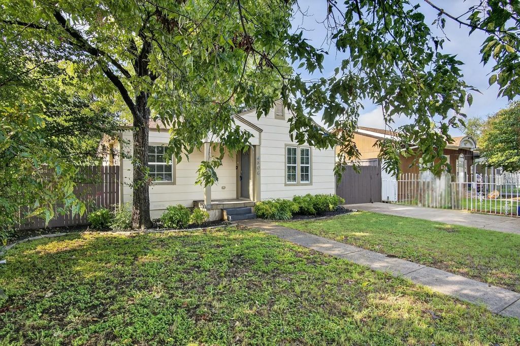 4806 W University Boulevard, Dallas