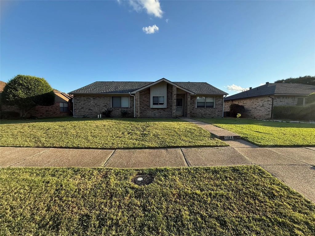 1002 Arborside Drive, Mesquite