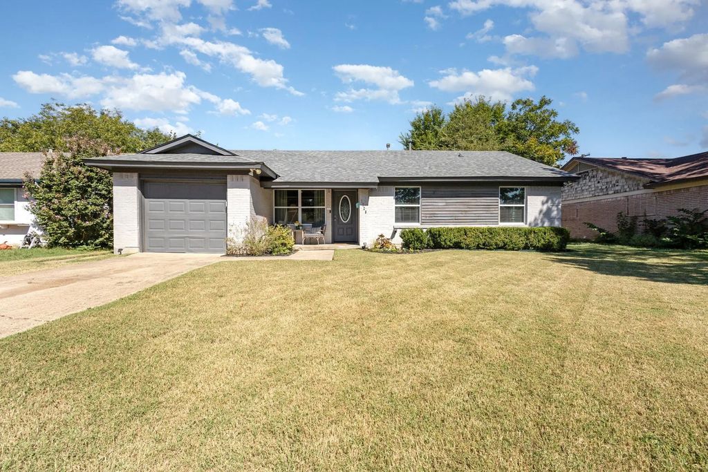 1226 Evergreen, Richardson