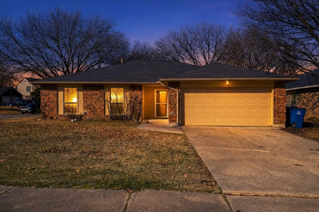 1420 Superior Drive, Flower Mound