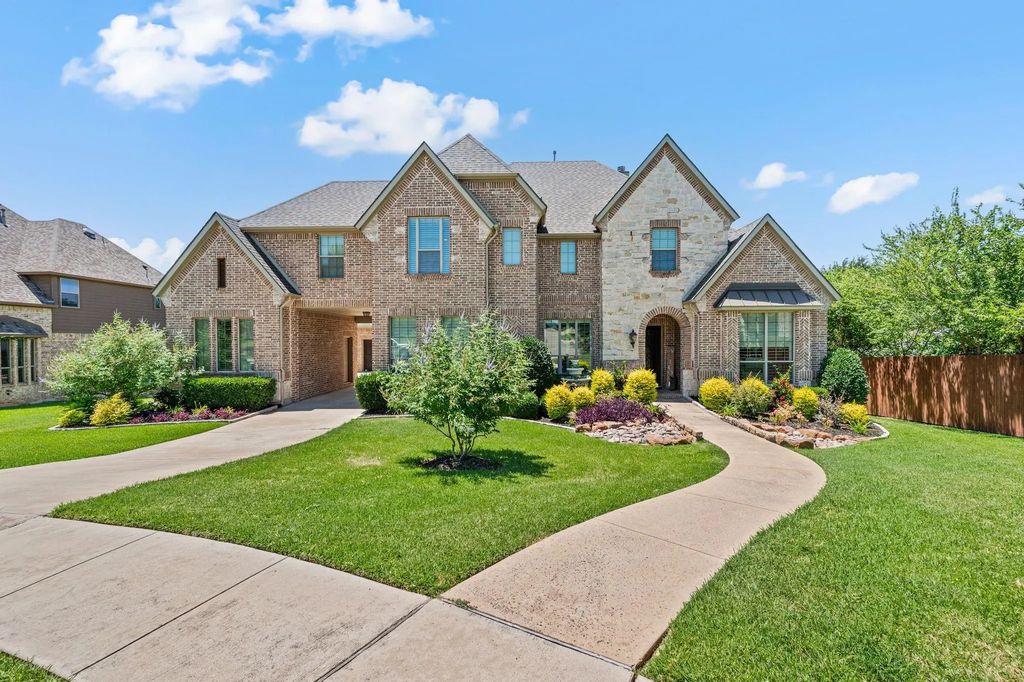 700 Windy Ridge Drive, Keller