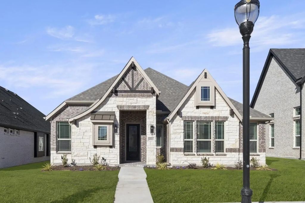 8513 Cross Timber Trail, Rowlett
