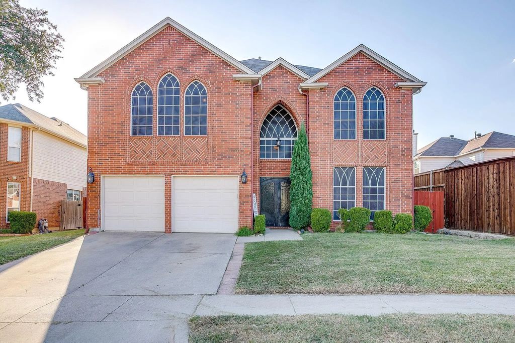 7855 Park Downs Drive, Fort Worth