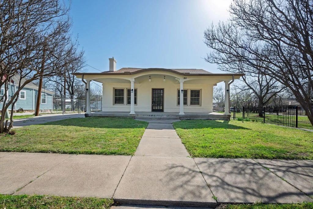 811 Sw 5th Avenue, Mineral Wells