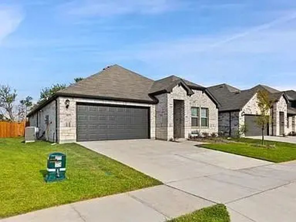 1017 Emberwood Drive, McKinney