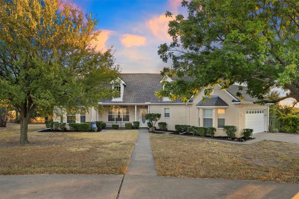 124 Richard Road, Waxahachie