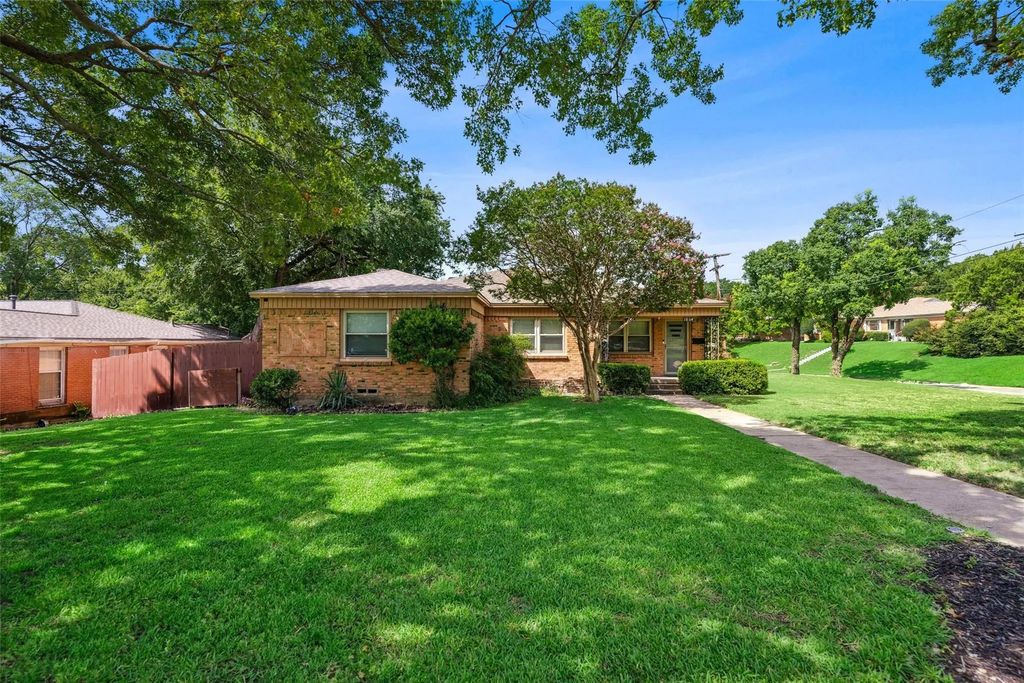 1804-1806 Mariposa Drive, Dallas