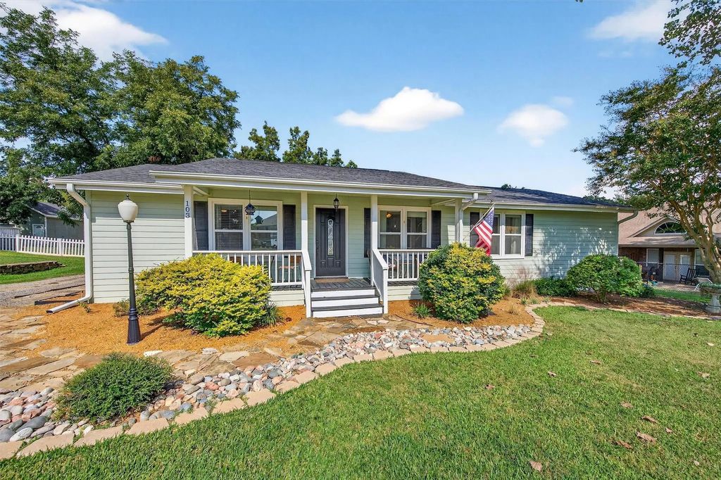 103 Bowie Drive, Lake Kiowa