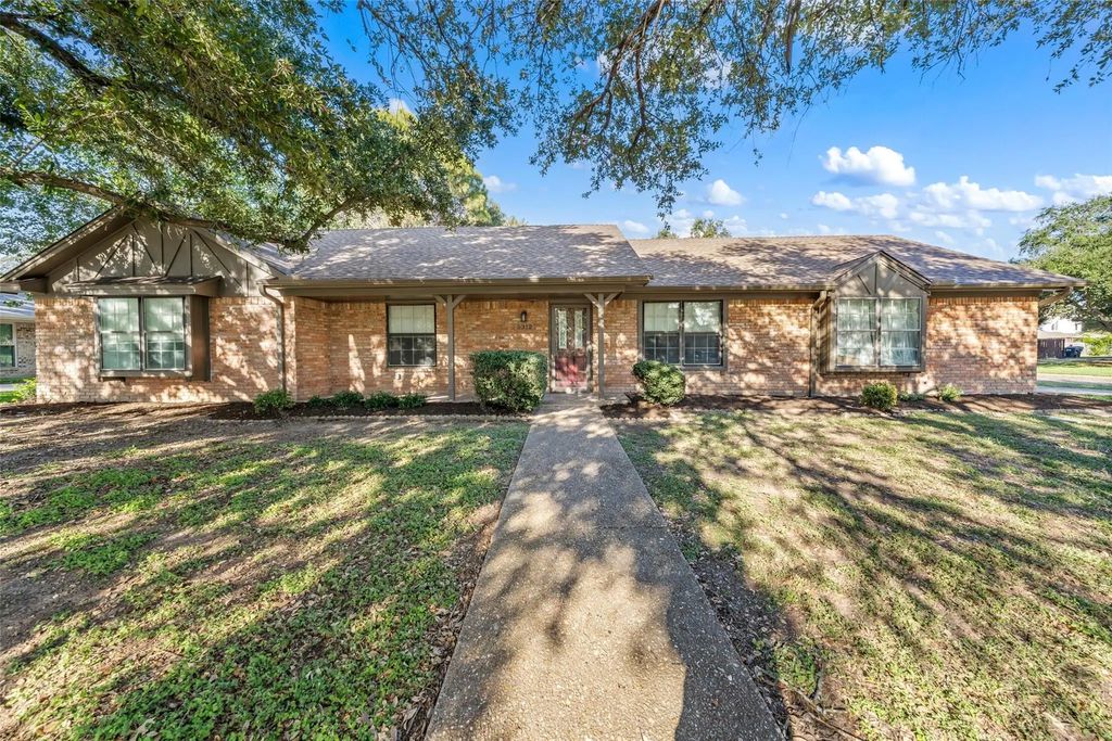 5312 Links Drive, Waco