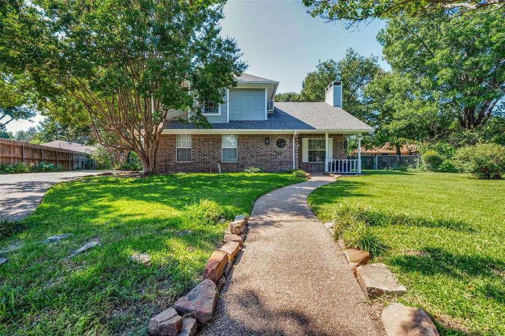 1507 Oxford Court, Denton