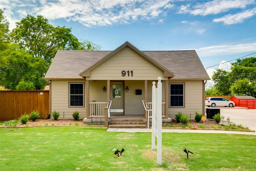 911 N Goliad Street, Rockwall