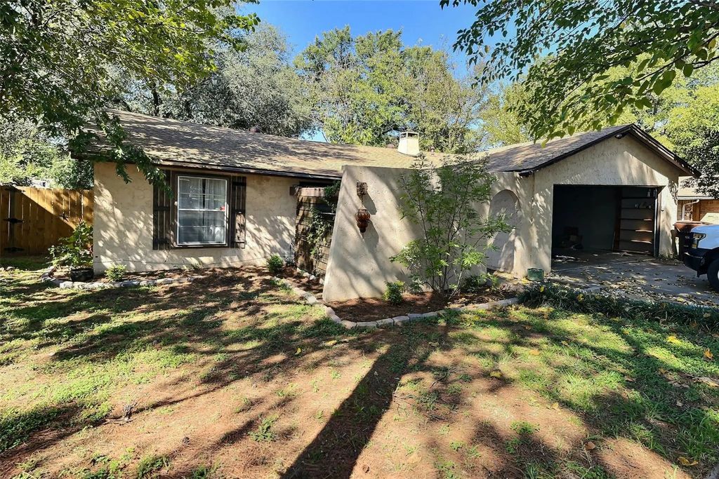 2314 Leslie Street, Denton
