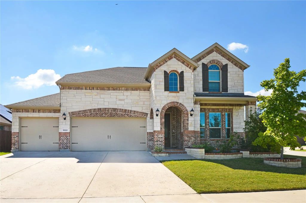 10021 Farmland Drive, Frisco