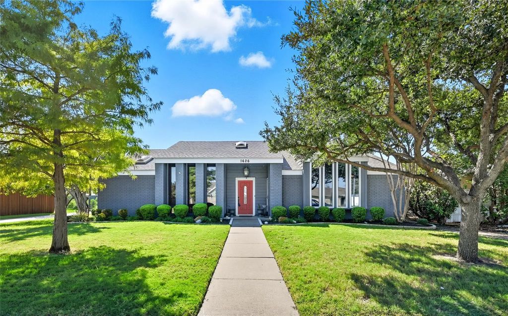 1626 Rocky Point Drive, Lewisville