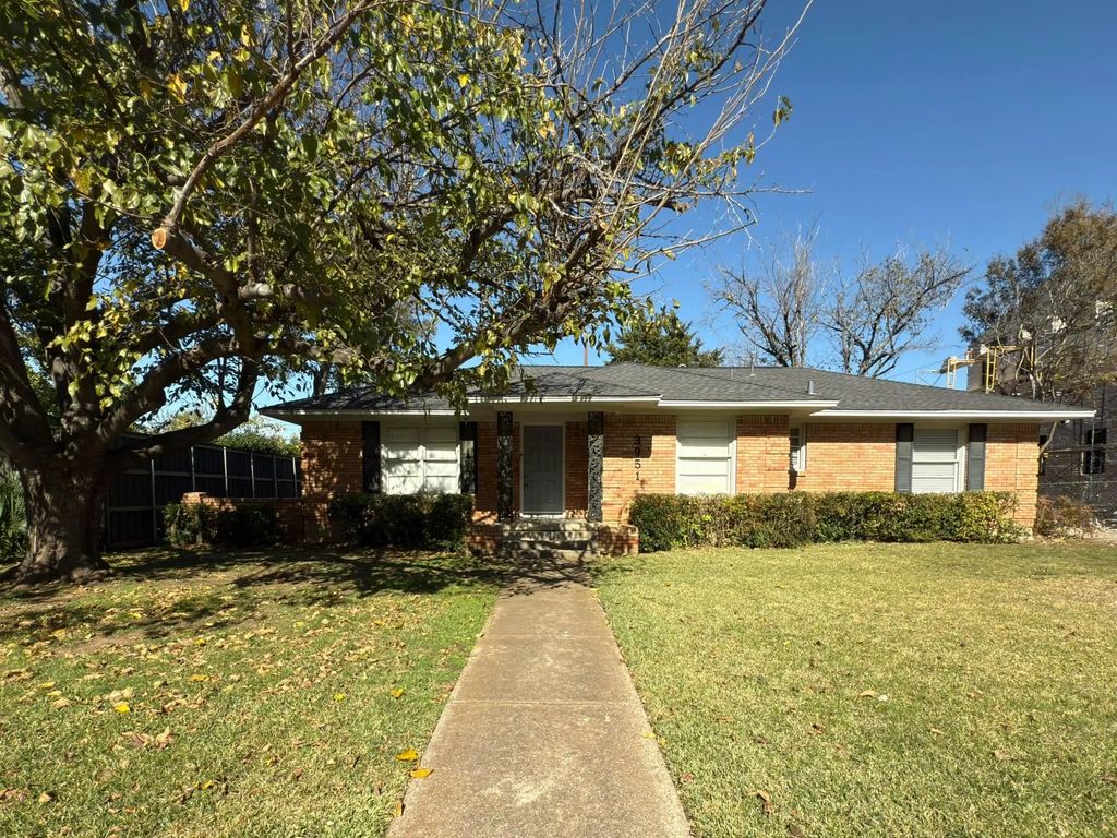 3951 Gaspar Drive, Dallas
