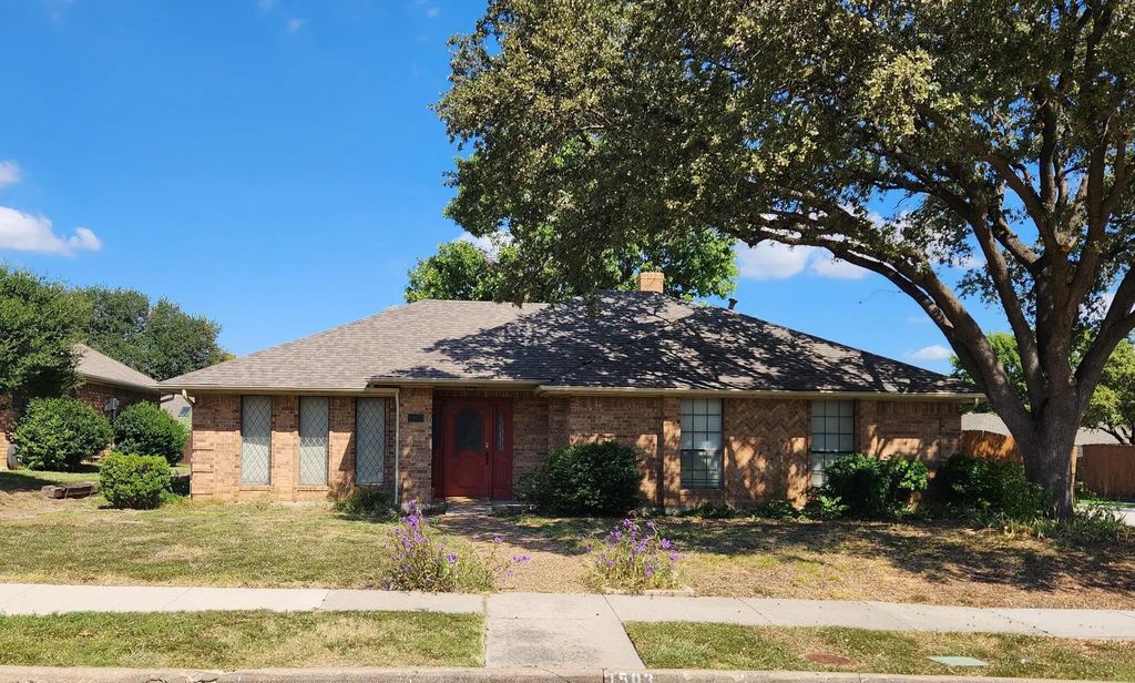 1503 Bellflower Drive, Carrollton