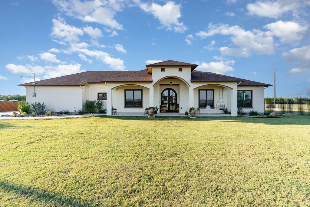 1541 Raintree Drive, Lancaster