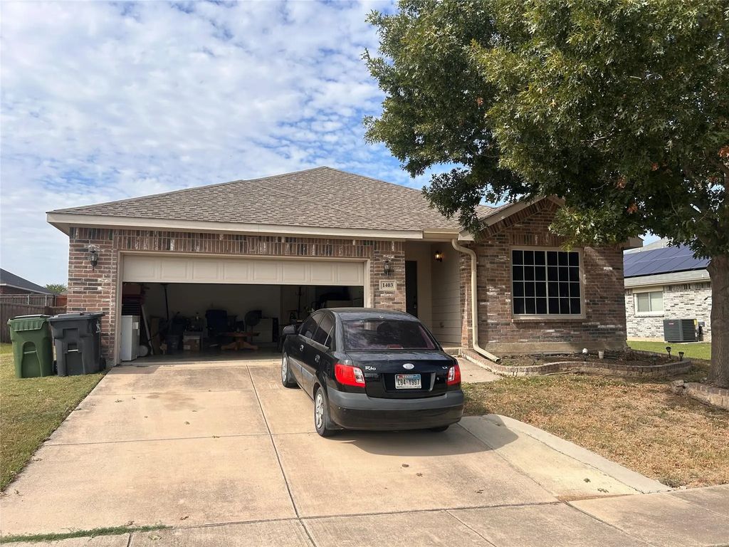 1403 Mammoth Cave Drive, Arlington