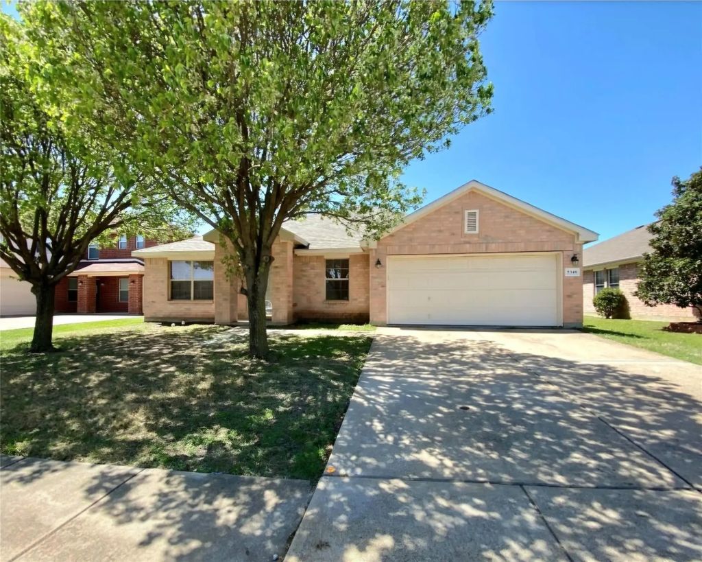 5349 Cameron Drive, Grand Prairie
