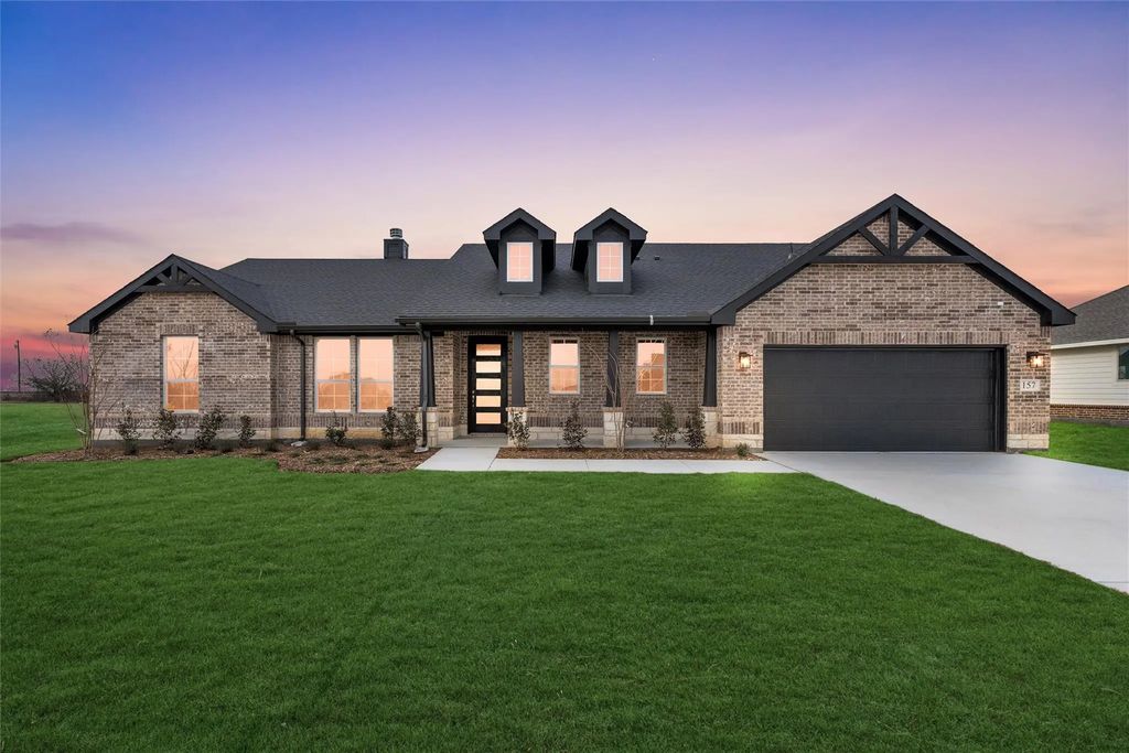 121 Snowy Owl Trail, New Fairview