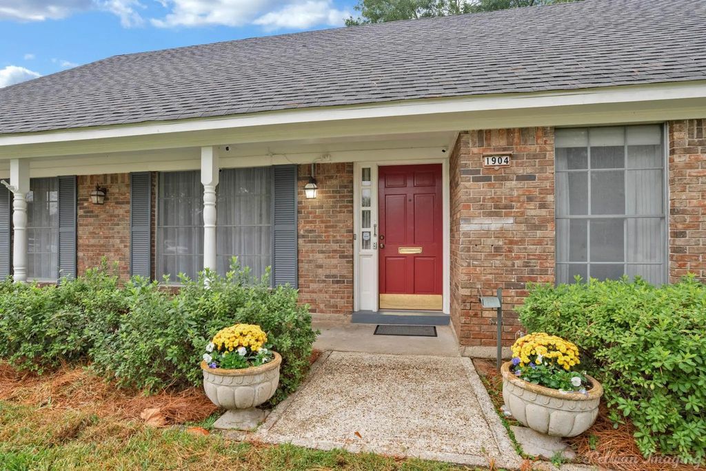 1904 Bey Street, Bossier City