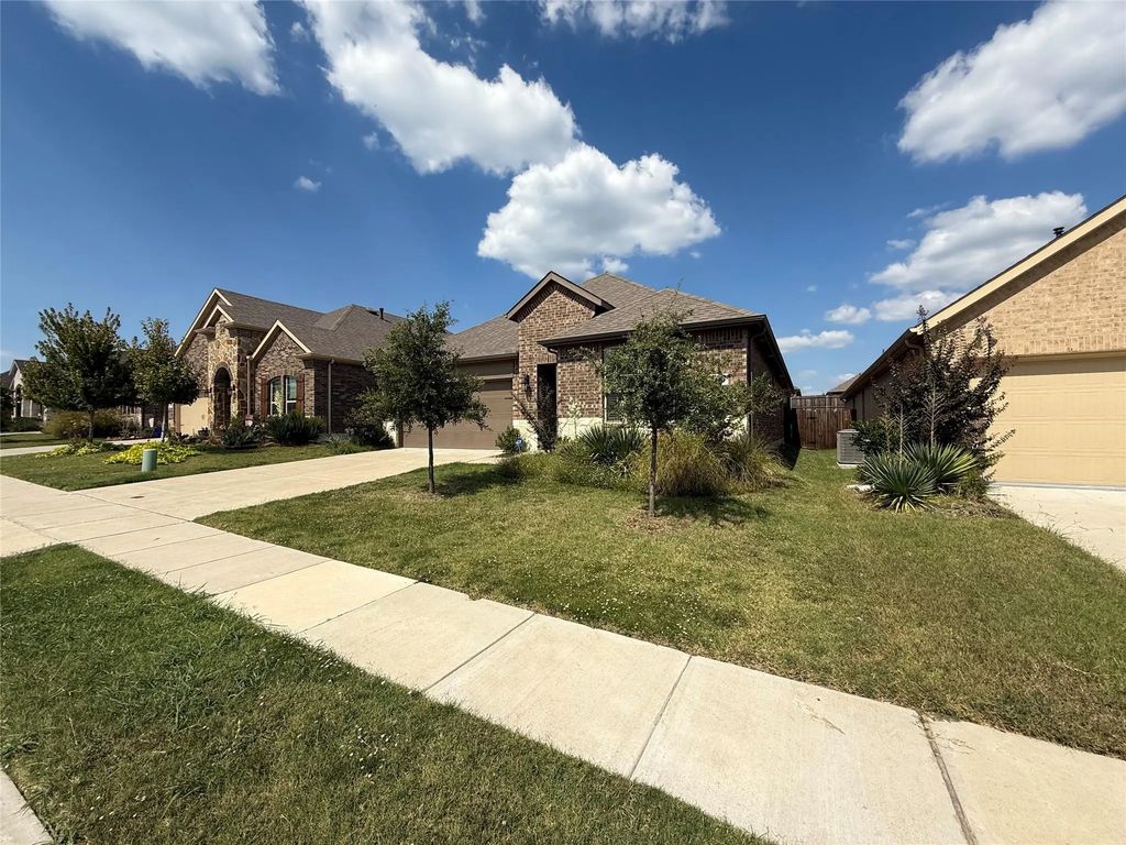 4124 Ellinger Drive, Forney