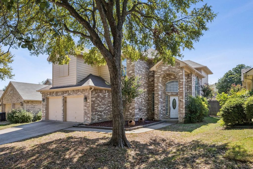 4800 Misty Ridge Drive, Fort Worth