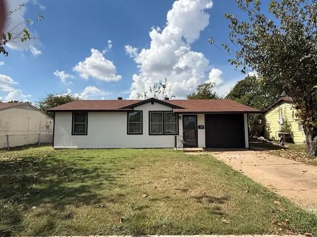 1026 Pangburn Street, Grand Prairie