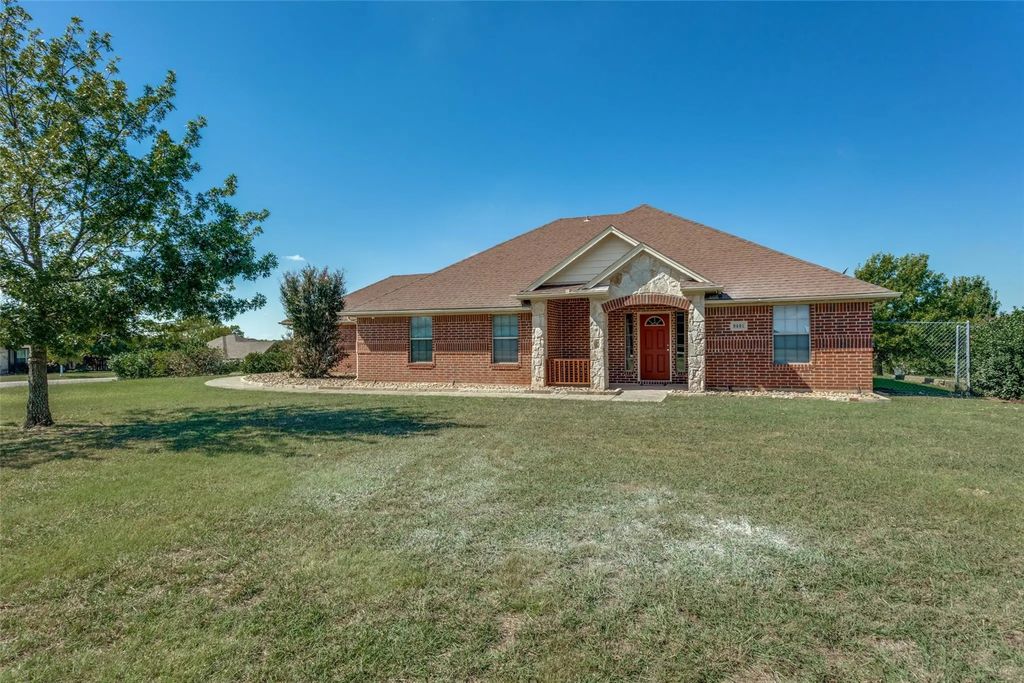 9001 Yucca Circle, Sanger