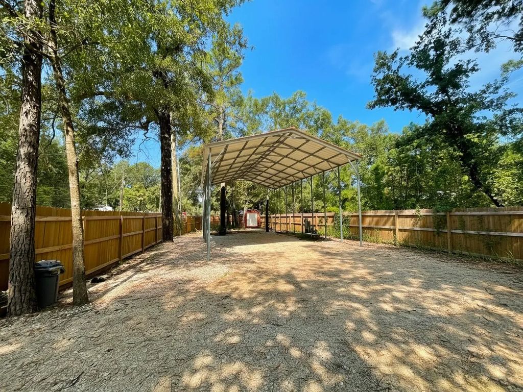 552 Alta Vista Drive, Livingston