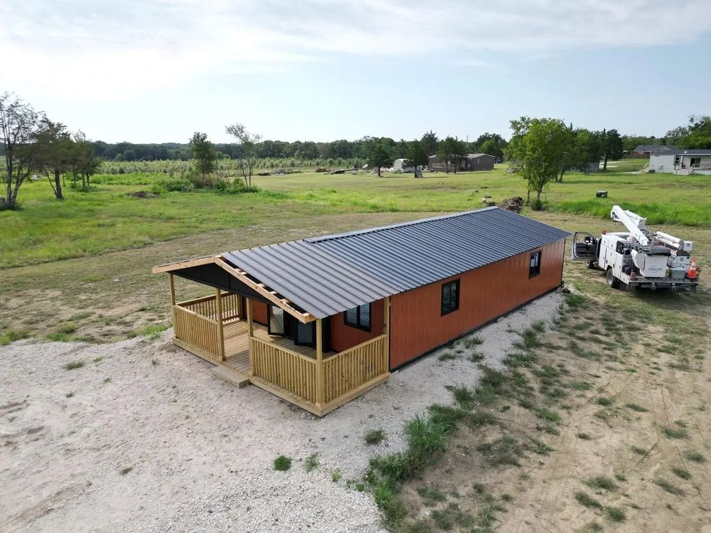 1308 Titus Street, Mexia