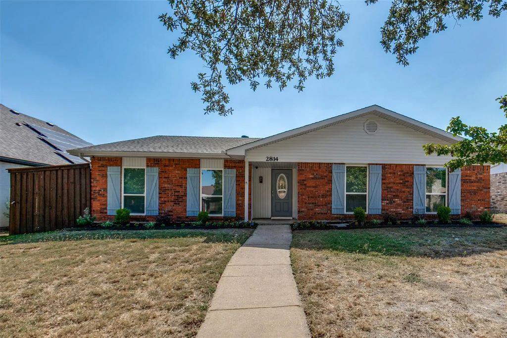 2814 Esquire Lane, Garland