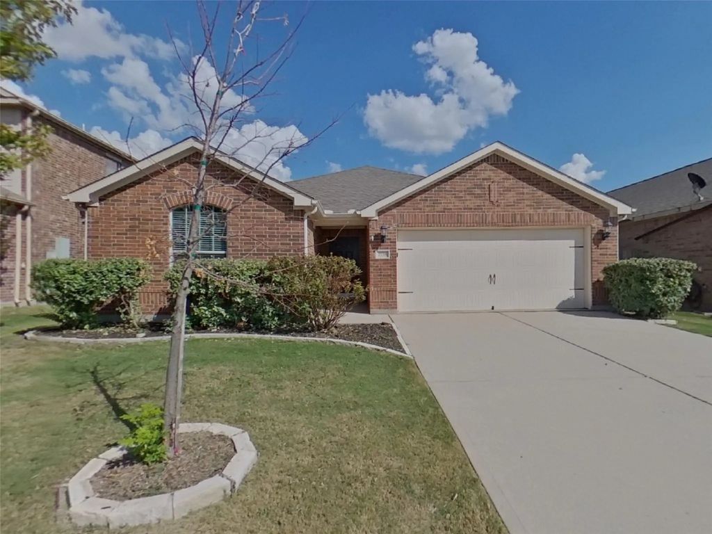 2738 Phillips Street, Anna