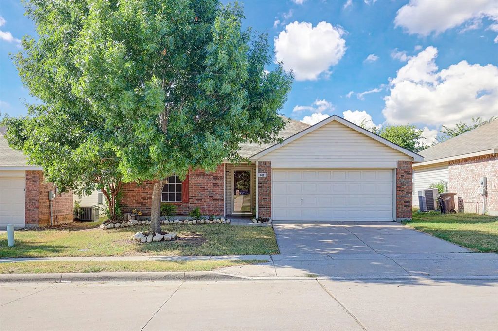 601 Rosario Lane, Fort Worth