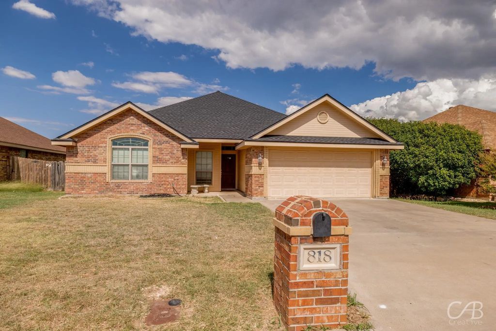 818 Running Water Trail, Abilene