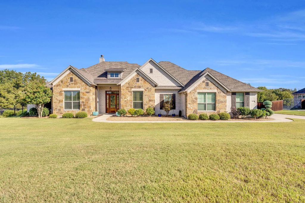 811 San Saba E, Midlothian