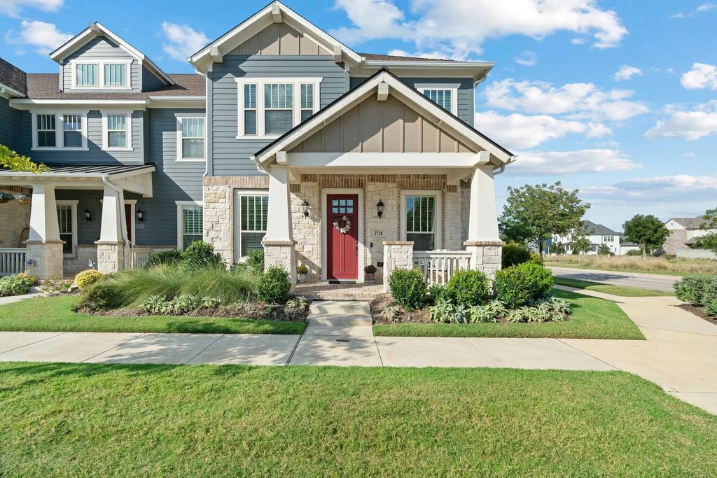 2728 N Market Square, Northlake