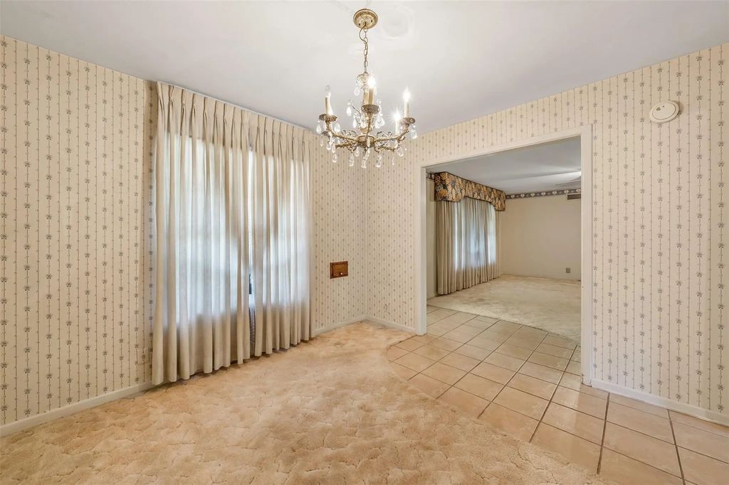 1515 San Antonio, Tyler