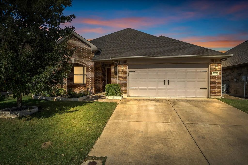 13249 Palancar Drive, Fort Worth