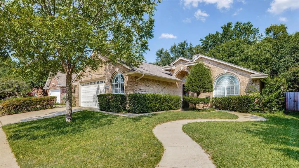 3135 Watercress Circle, Arlington